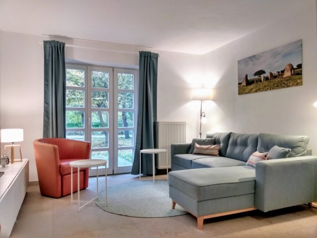 Der harmonische Wohnbereich mit Blick zur Terrasse