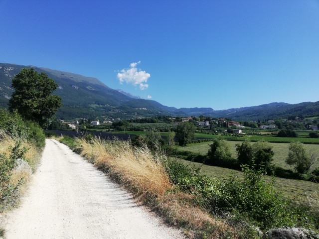 Spazierweg nahe dem Haus