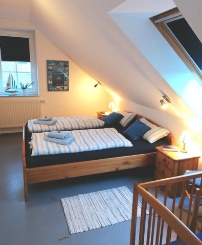 Schlafzimmer mit Doppelbett