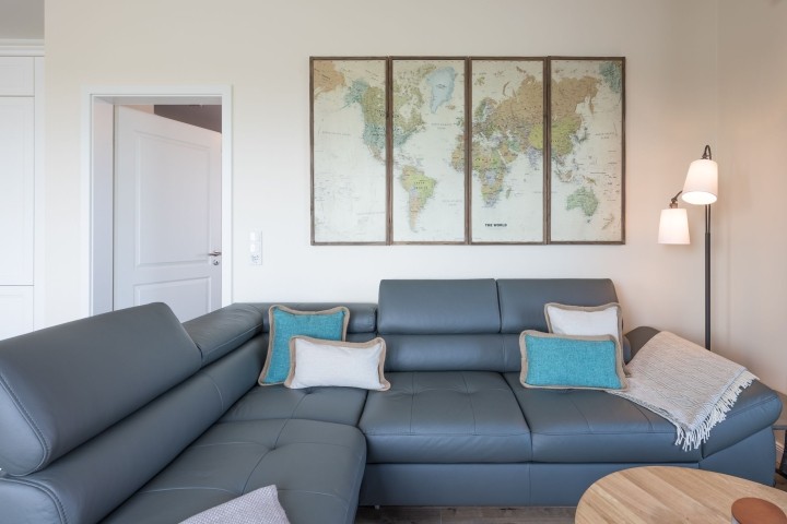 Penthouse SeeZeichen - Die große Sofalandschaft lädt zum verweilen ein 