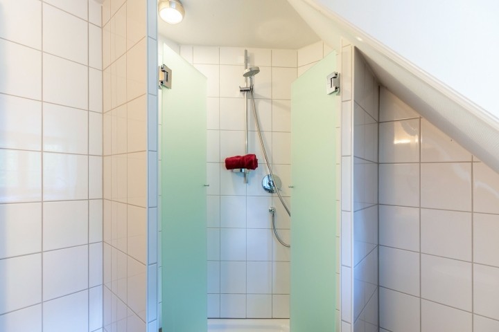 Andrea - Kleines Duschbad im Obergeschoss 