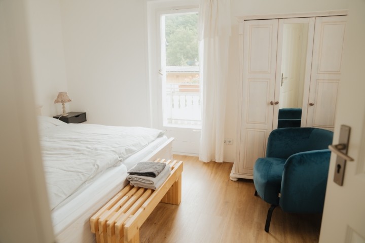 Schlafzimmer 2 / Balkonzugang