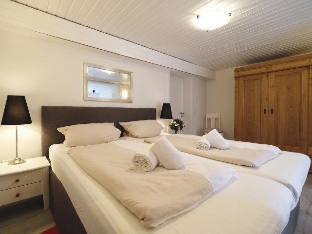 Boxspringbett, Kleiderschrank