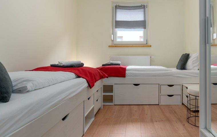 Schlafzimmer 2