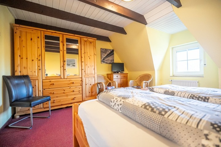 Viel Platz im Schlafzimmer 1
