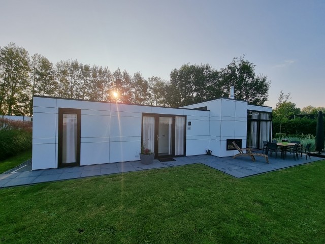 Gartenansicht auf den Schlaf- und Badbereich