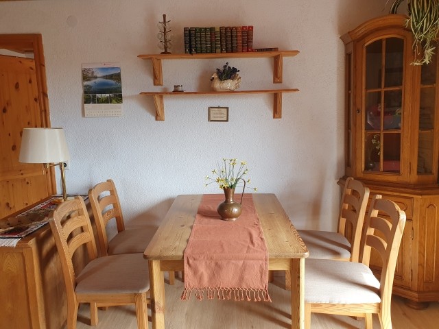 Essbereich im Wohnzimmer