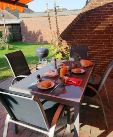 Garten Terrasse mit Markise 