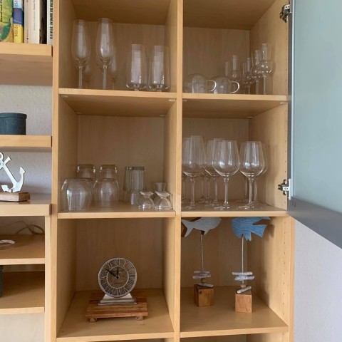 Wohnzimmerschrank