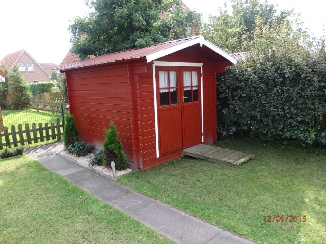 Garten m. Gartenhaus