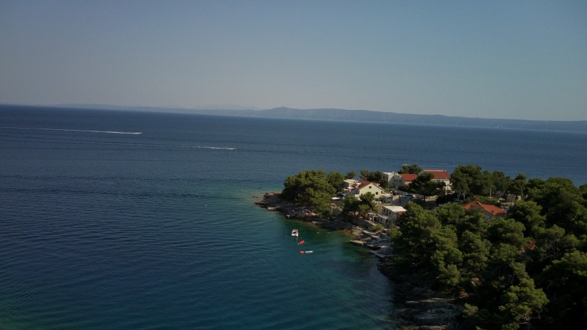 TOP LAGE