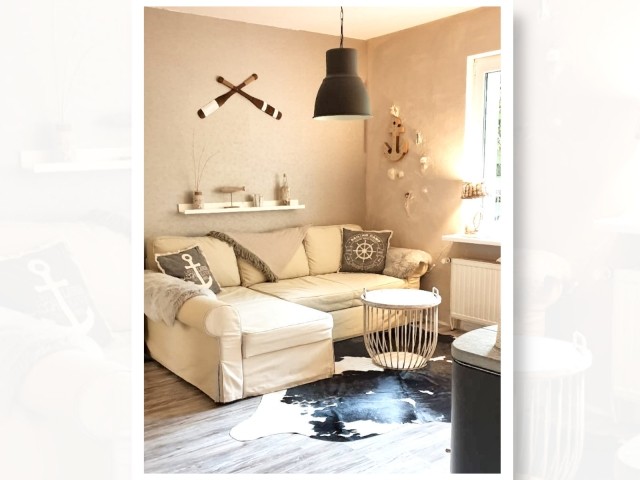 Wohnbereich - Blick auf die Couch