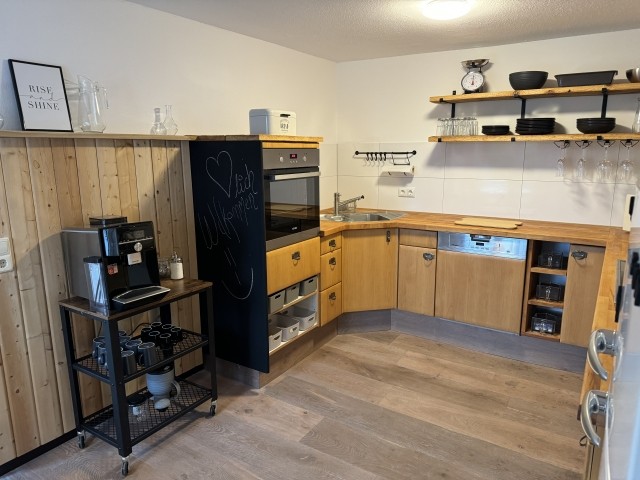 Küche mit Kaffee Station, Tee.