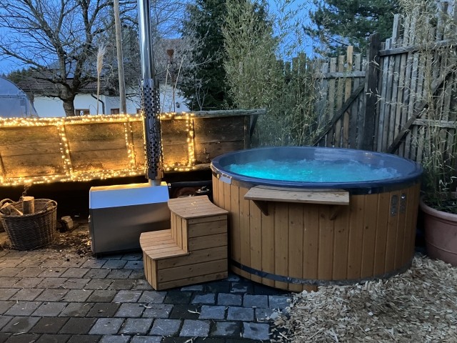 Whirlpool-Holz geheizt-Alleinige Nutzung