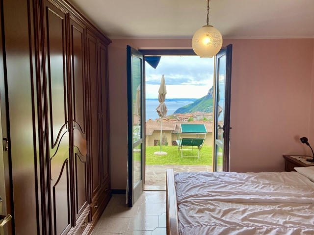 Schlafzimmer 2