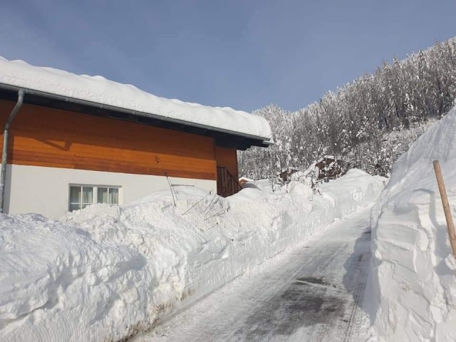 Bis zu 2 m Schnee im Winter