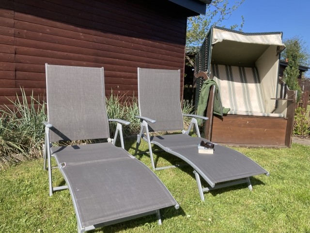 Sonnenbad im Garten