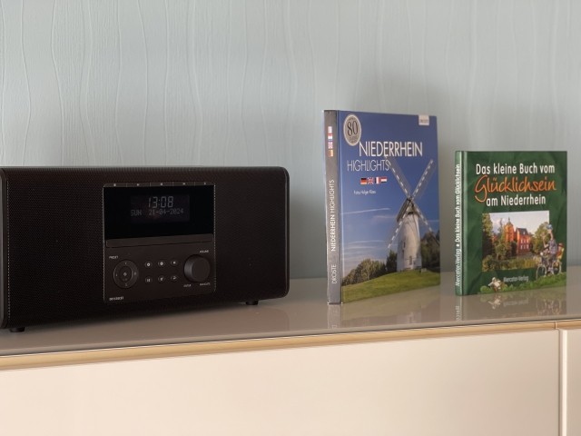 Bluetooth, Radio, Podcast etc.