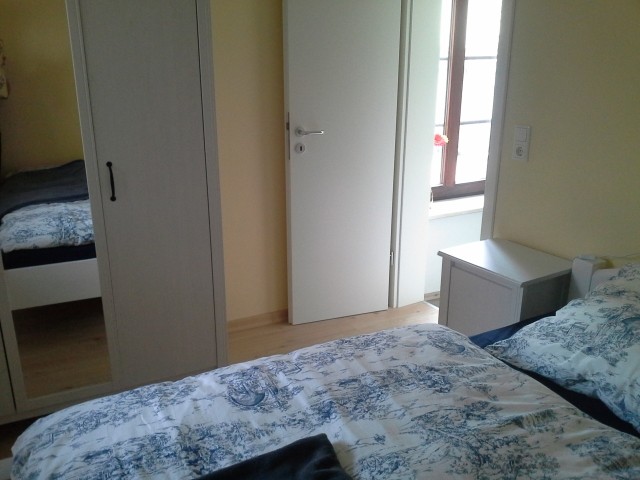 das Schlafzimmer