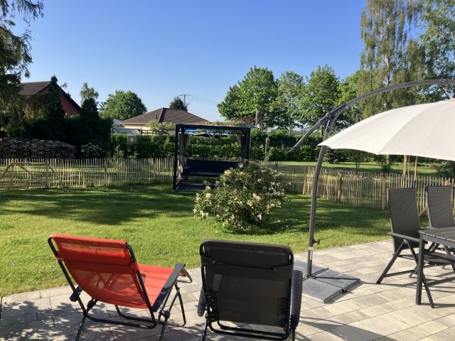 Fewo-Terrasse, Fewo Garten mit Staketenzaun auf 1 m   Höhe