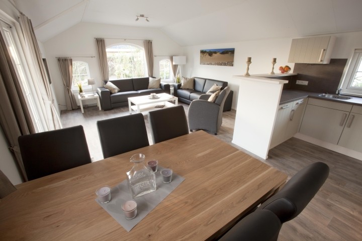Esstisch Wohnzimmer