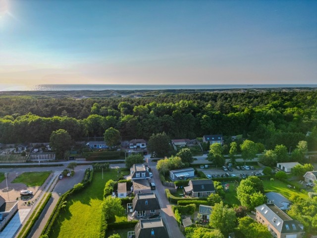 Luftaufnahme eines Teils des Ferienparks Puik en Duin