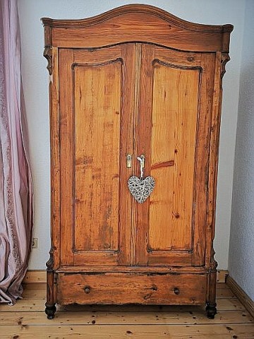 Schlafzimmer Schrank