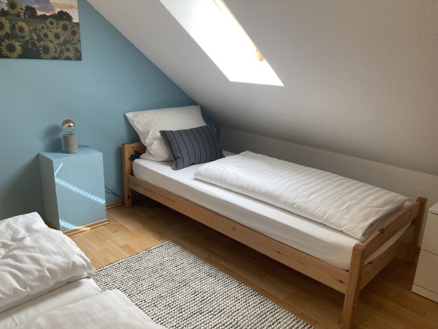 Schlafzimmer DG