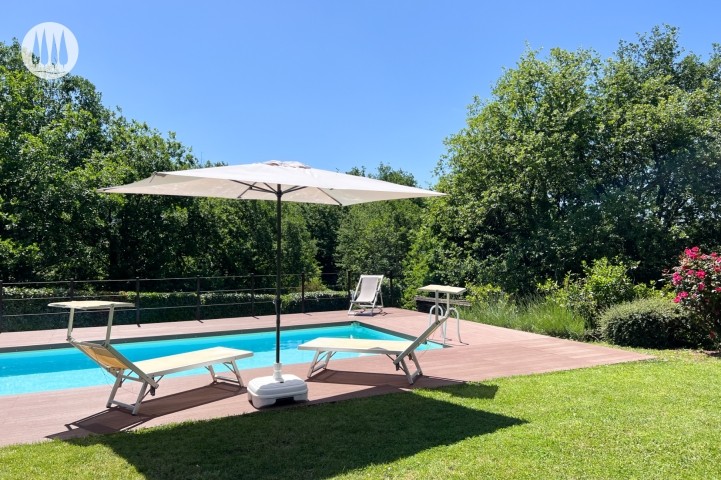 Garten und Pool