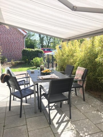Terrasse mit Markise