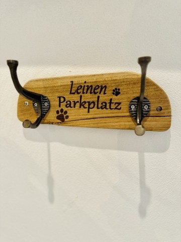 Garderobe für eure Hunde