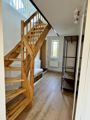 Treppe zur Galerie