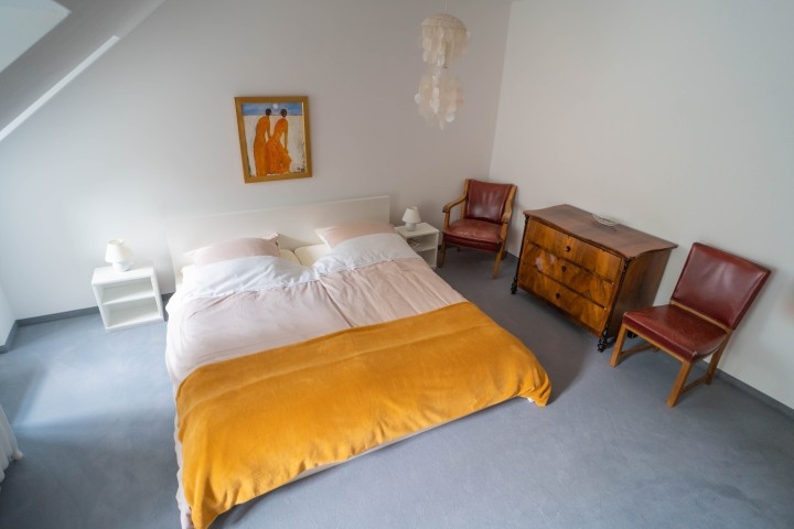 Schlafzimmer  1
