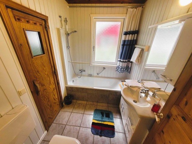 Badezimmer mit Badewanne Ferienhäuser Marx