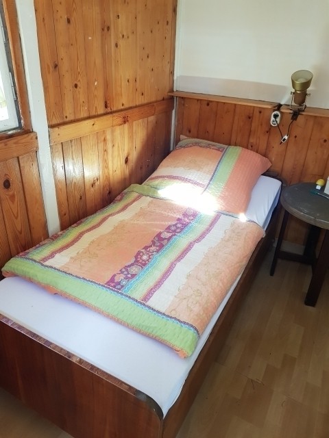 3.Hütte mit Einzelbett