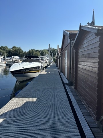 Der Weg zum Hausboot ?