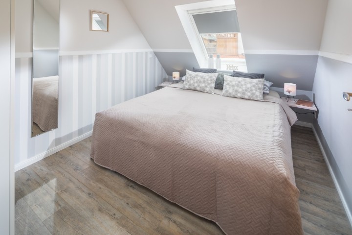 Schlafzimmer 1 