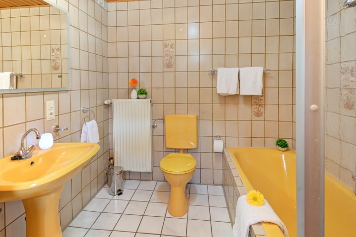 Badezimmer 2