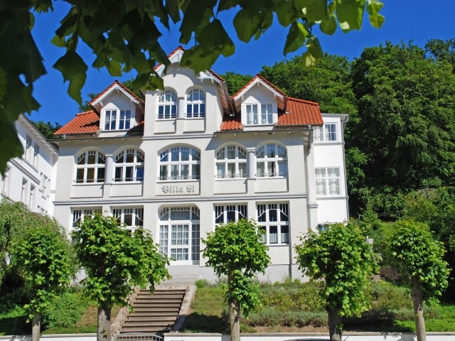 Weisse Schönheit: die Villa Li, direkt an der Wilhelmstraße 