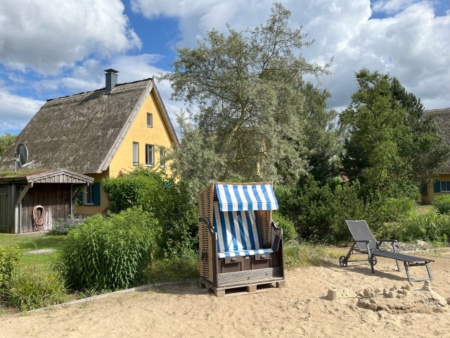 Sitzplatz am Schwimmteich