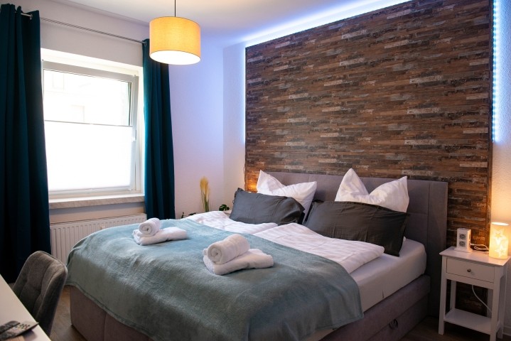 Schlafzimmer 1
