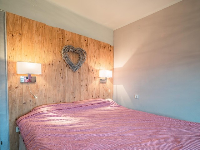 Schlafzimmer 1