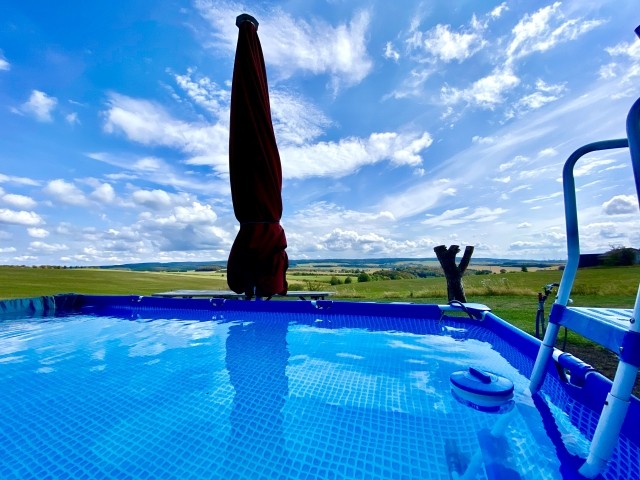 Pool mit Panoramablick