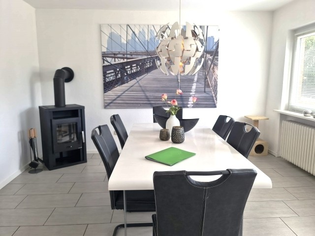 Esszimmer mit Kamin