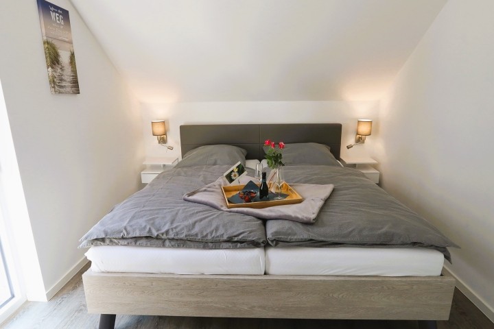 Schlafzimmer DG