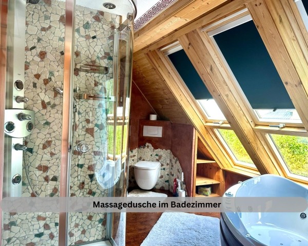 Badezimmer mit Whirlpool