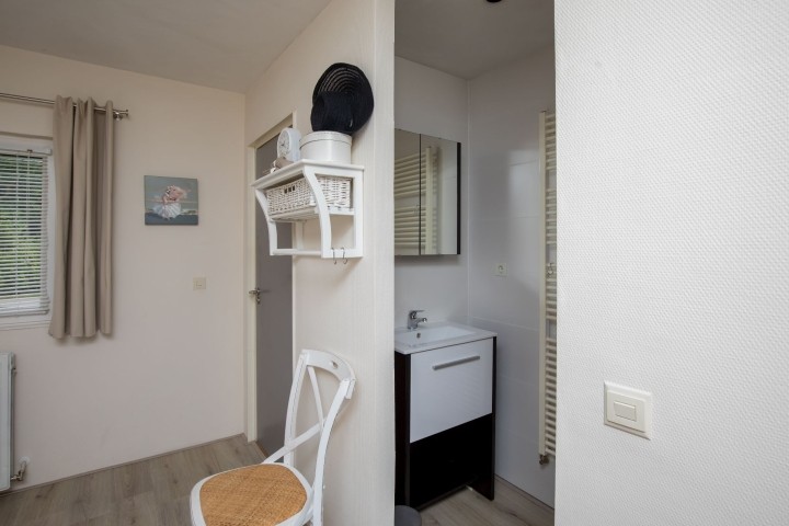 Schlafzimmer 1 mit eigenem Badezimmer