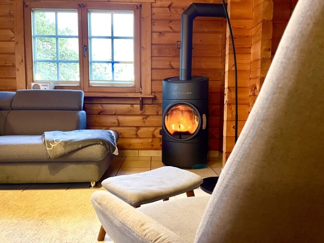 Wohnbereich mit Kamin 
