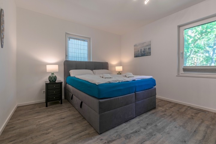 Schlafzimmer 2