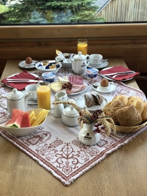 Frühstück in unserer Veranda